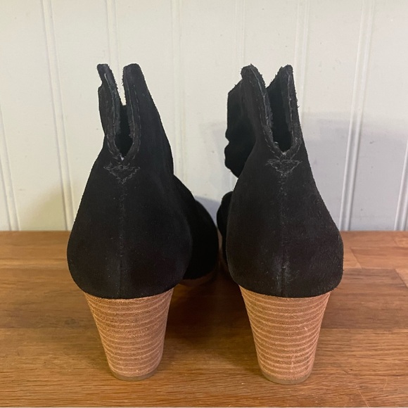 Splendid Suede “Rodeo” Booties (6M) - Picture 4 of 9